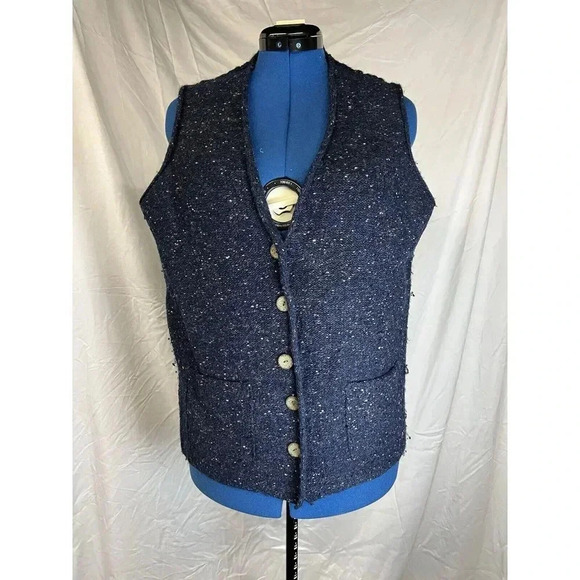 Vintage Woolrich Navy Wool vest Woman’s size Large - Picture 1 of 8